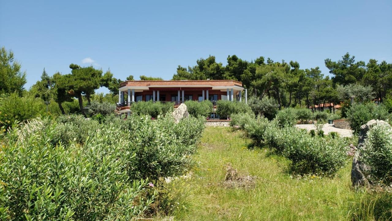 Hotel Brifs Shëngjin Buitenkant foto